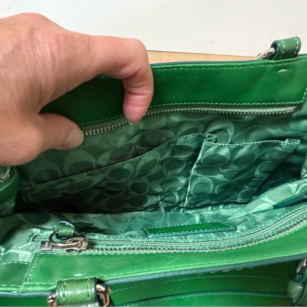 NWOT Vintage Coach Rare Green Hampton Carryall Satchel (E05S-7467) - Picture 7 of 16